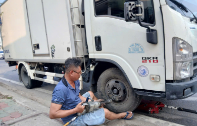 Dịch Vụ Vá Vỏ Lưu Động Tại KCN Tân Phú Trung Uy Tín – Có Mặt Nhanh