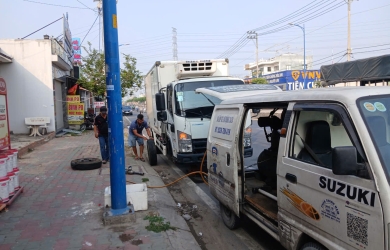 VÁ VỎ Ô TÔ LƯU ĐỘNG TẠI QUẬN 12